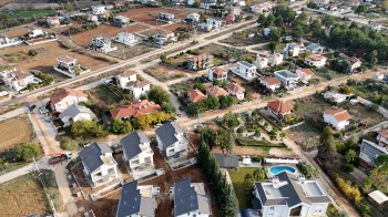 ANTALYA / DÖŞEMEALTI DÜZLERÇAMI 364 m² İMARLI SATILIK ARSA