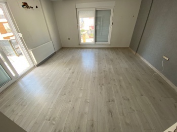 ANTALYA MURATPAŞA GÜVENLİK MAHALLESİNDE SATILIK 2+1 DAİRE