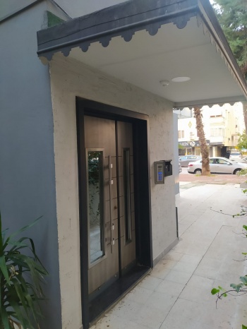 BAYIDIRDA PRESTİJLİ KONUM LÜKS VE KULLANIŞLI TASARIM, KATTA TEK ARAKAT DAİRE