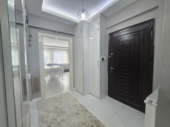 BAYIDIRDA PRESTİJLİ KONUM LÜKS VE KULLANIŞLI TASARIM, KATTA TEK ARAKAT DAİRE