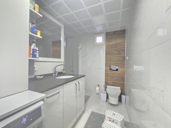 BAYIDIRDA PRESTİJLİ KONUM LÜKS VE KULLANIŞLI TASARIM, KATTA TEK ARAKAT DAİRE