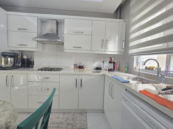 BAYIDIRDA PRESTİJLİ KONUM LÜKS VE KULLANIŞLI TASARIM, KATTA TEK ARAKAT DAİRE