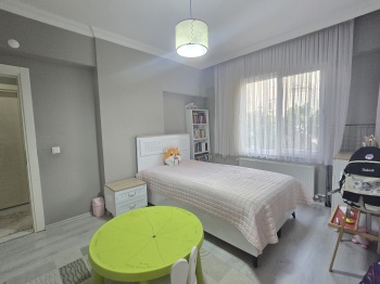 BAYIDIRDA PRESTİJLİ KONUM LÜKS VE KULLANIŞLI TASARIM, KATTA TEK ARAKAT DAİRE