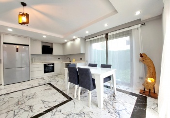 BELEK'TE EŞYALI MÜSTAKİL HAVUZLU KİRALIK LÜX VİLLA