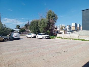 Beşkonaklılar'da Ana Cad. Üzeri Kurumsal Kiracılı 3 Katlı Dükkan