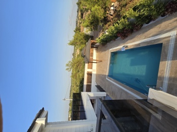 Döşemealtı Altınkale'de Havuzlu Müstakil Villa 