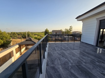 Döşemealtı Altınkale'de Havuzlu Müstakil Villa 