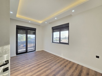 Döşemealtı Altınkale'de Havuzlu Müstakil Villa 