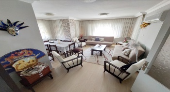 KONAKLARDA SİTE İÇİ MUHTEŞEM KONUM 3+1 DAİRE
