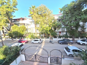 KONYAALTI ALTINKUMDA ASANSARLÜ DENİZE 250 METRE EŞYALI LÜX DAİRE