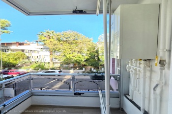 KONYAALTI ALTINKUMDA ASANSARLÜ DENİZE 250 METRE EŞYALI LÜX DAİRE