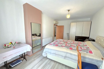 KONYAALTI ALTINKUMDA ASANSARLÜ DENİZE 250 METRE EŞYALI LÜX DAİRE