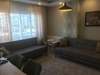  KONYAALTI HURMA'DA YÜZME HAVUZLU LÜKS SİTE İÇİ 1+1  
