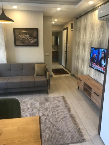  KONYAALTI HURMA'DA YÜZME HAVUZLU LÜKS SİTE İÇİ 1+1  