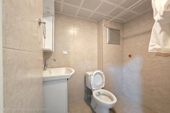 YILDIZ MAH.'DE ANA CADDE ÜZERİ ASANSÖRLÜ ARAKAT GENİŞ 3+1