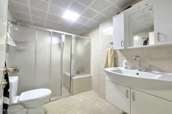 YILDIZ MAH.'DE ANA CADDE ÜZERİ ASANSÖRLÜ ARAKAT GENİŞ 3+1