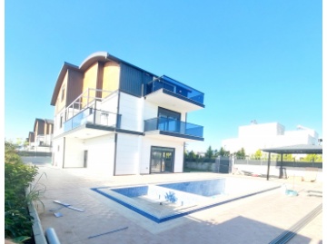  BELEK'TE DENİZE YAKIN MÜSTAKİL HAVUZLU SIFIR VİLLA 