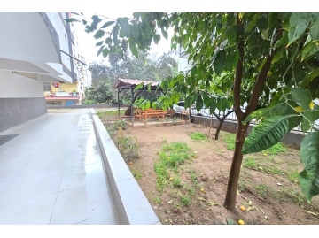 YILDIZ MAH.'DE ANA CADDE ÜZERİ ASANSÖRLÜ ARAKAT GENİŞ 3+1